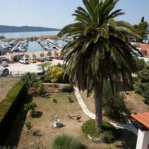 https://yacht-beach-apartments.splithotels.org
